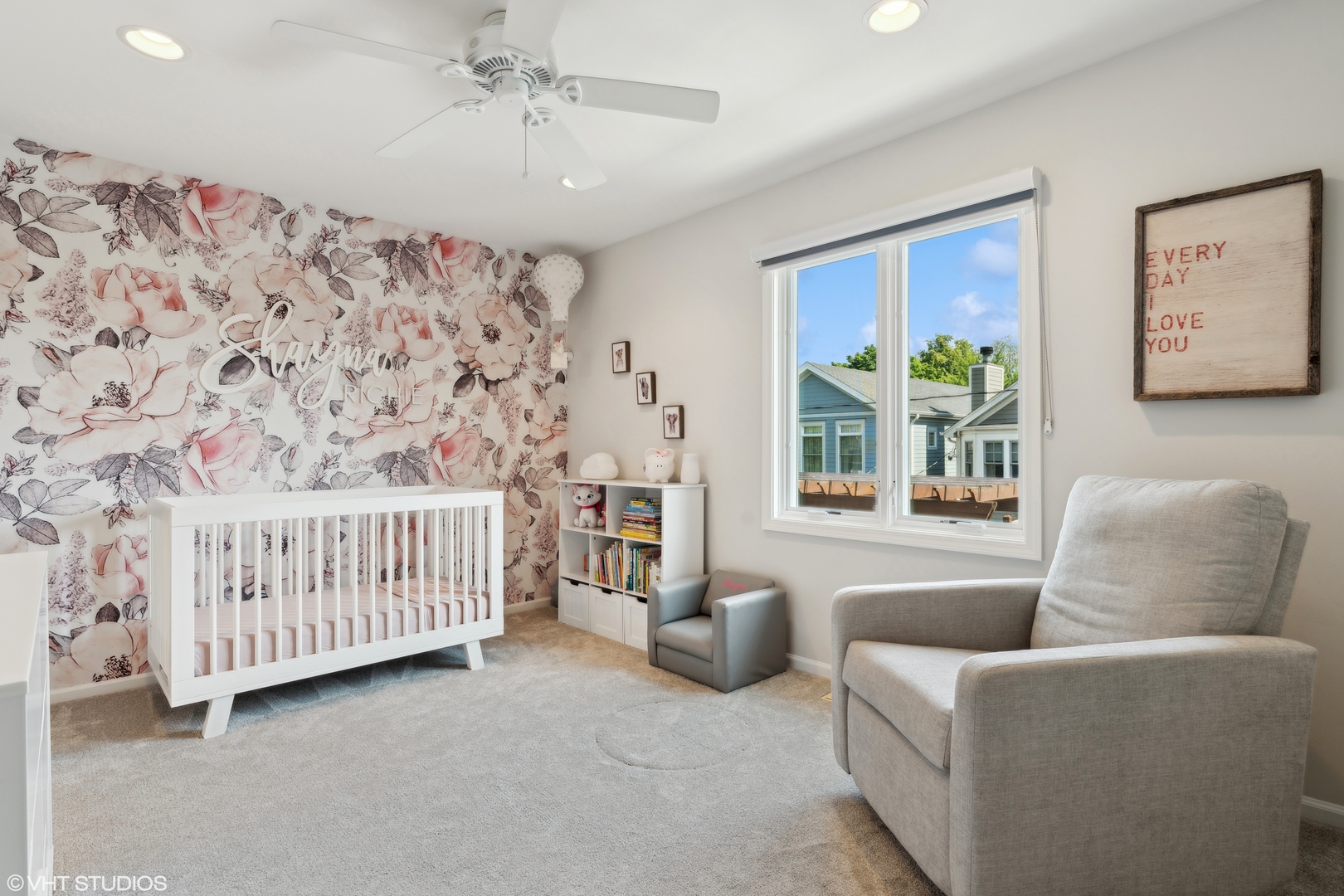 1251 W Fletcher Street Unit: E