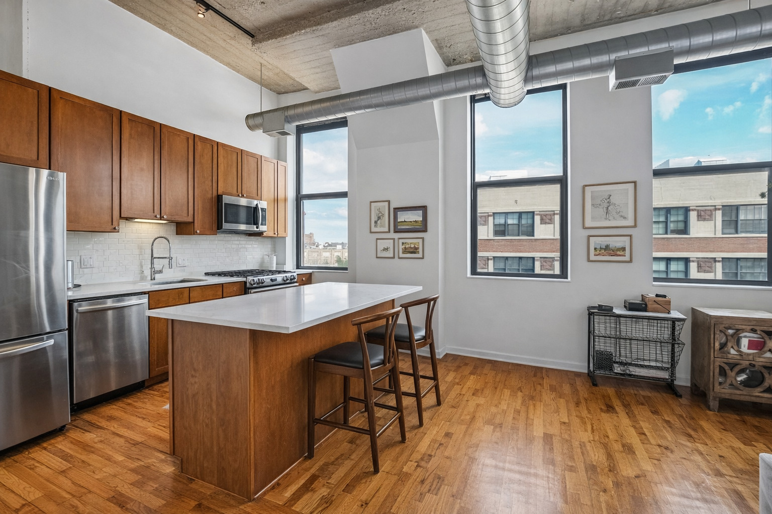 758 N Larrabee Street Unit: 712