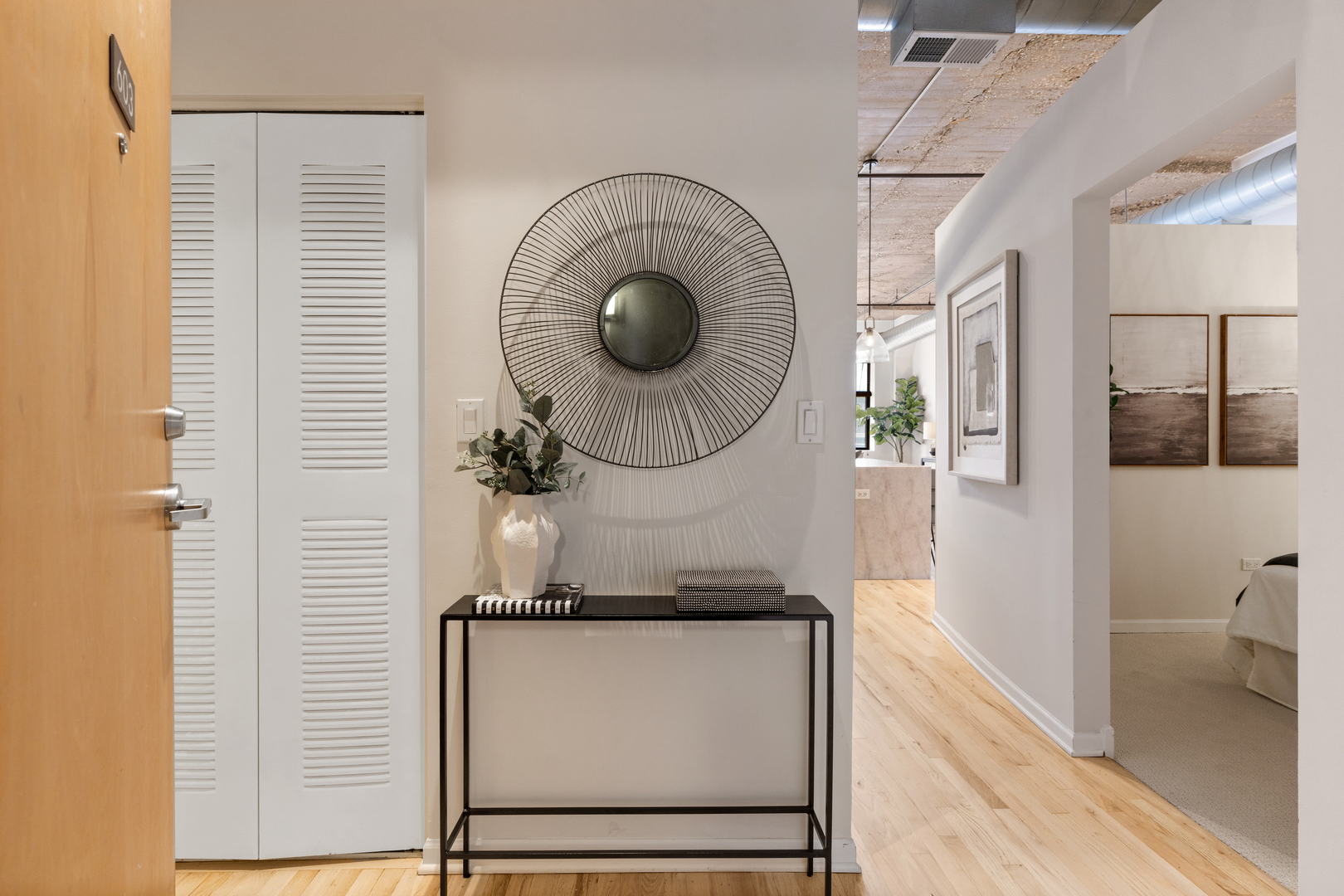 758 N Larrabee Street Unit: 603