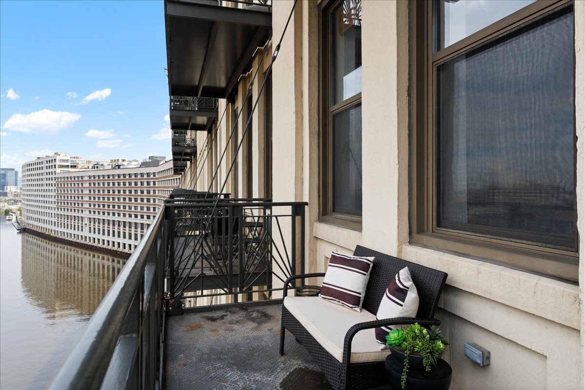 758 N Larrabee Street Unit: 603