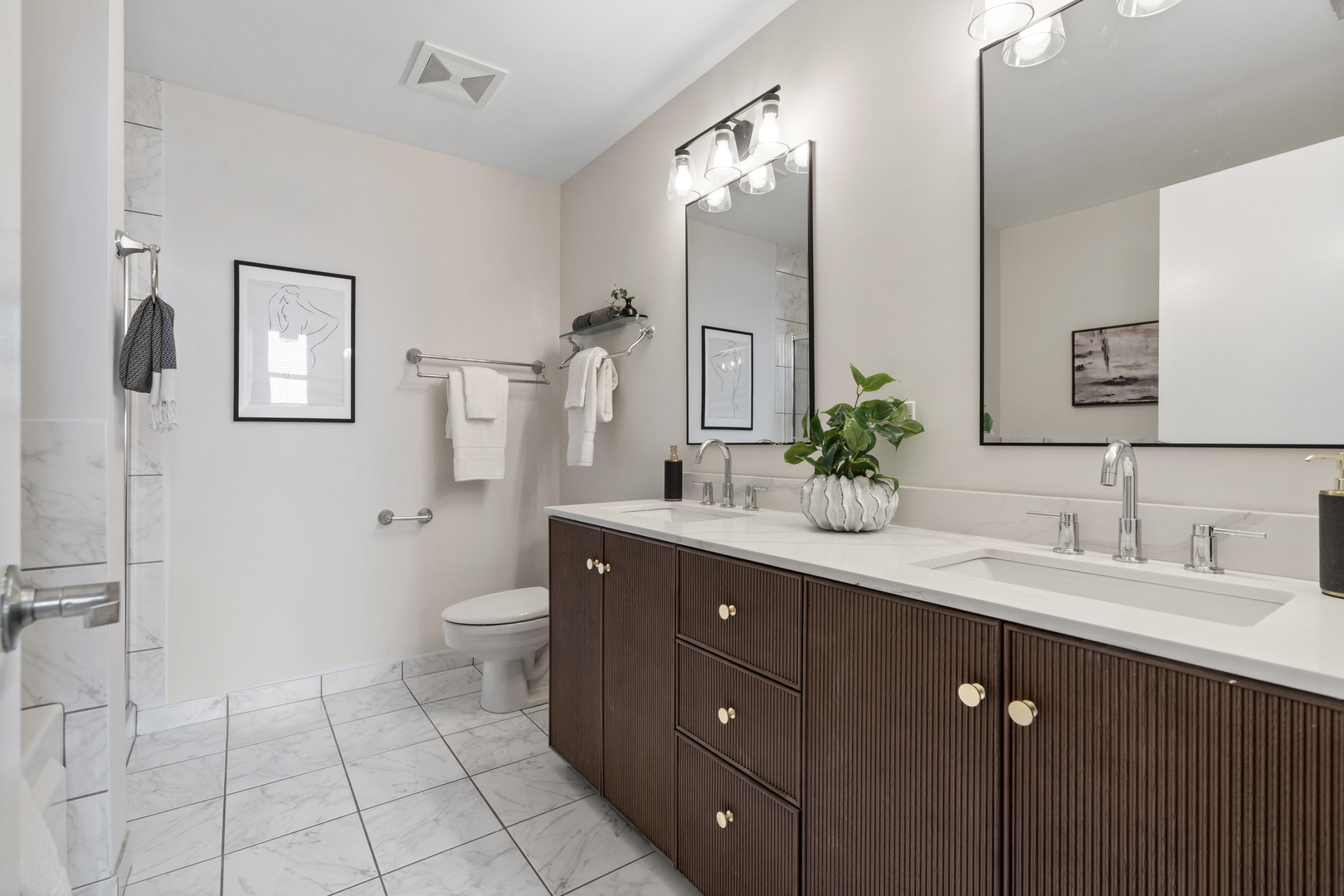 758 N Larrabee Street Unit: 603