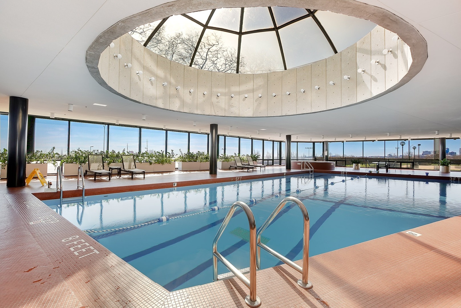 155 N Harbor Drive Unit: 2205