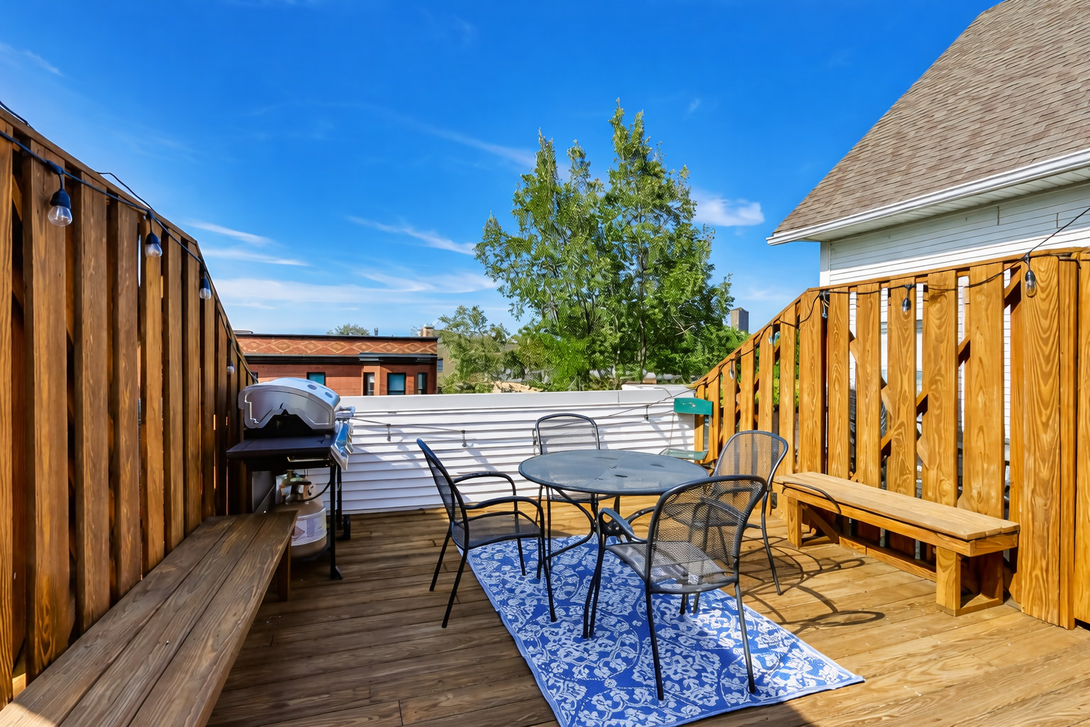 1043 W SCHOOL Street Unit: 207