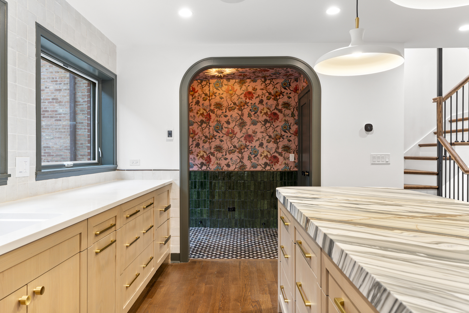 2110 N Hudson Avenue Unit: C