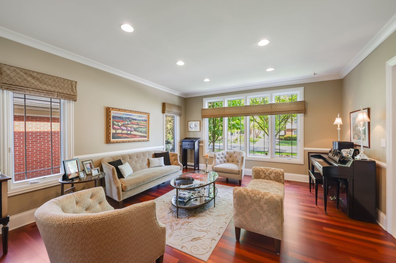 4315 Suffield Court