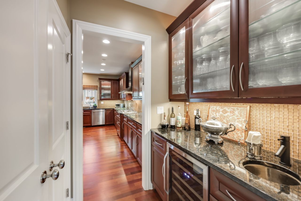 4315 Suffield Court
