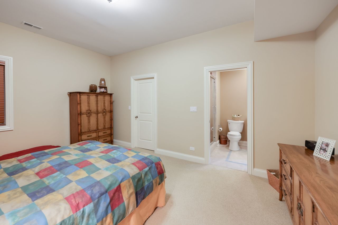 4315 Suffield Court