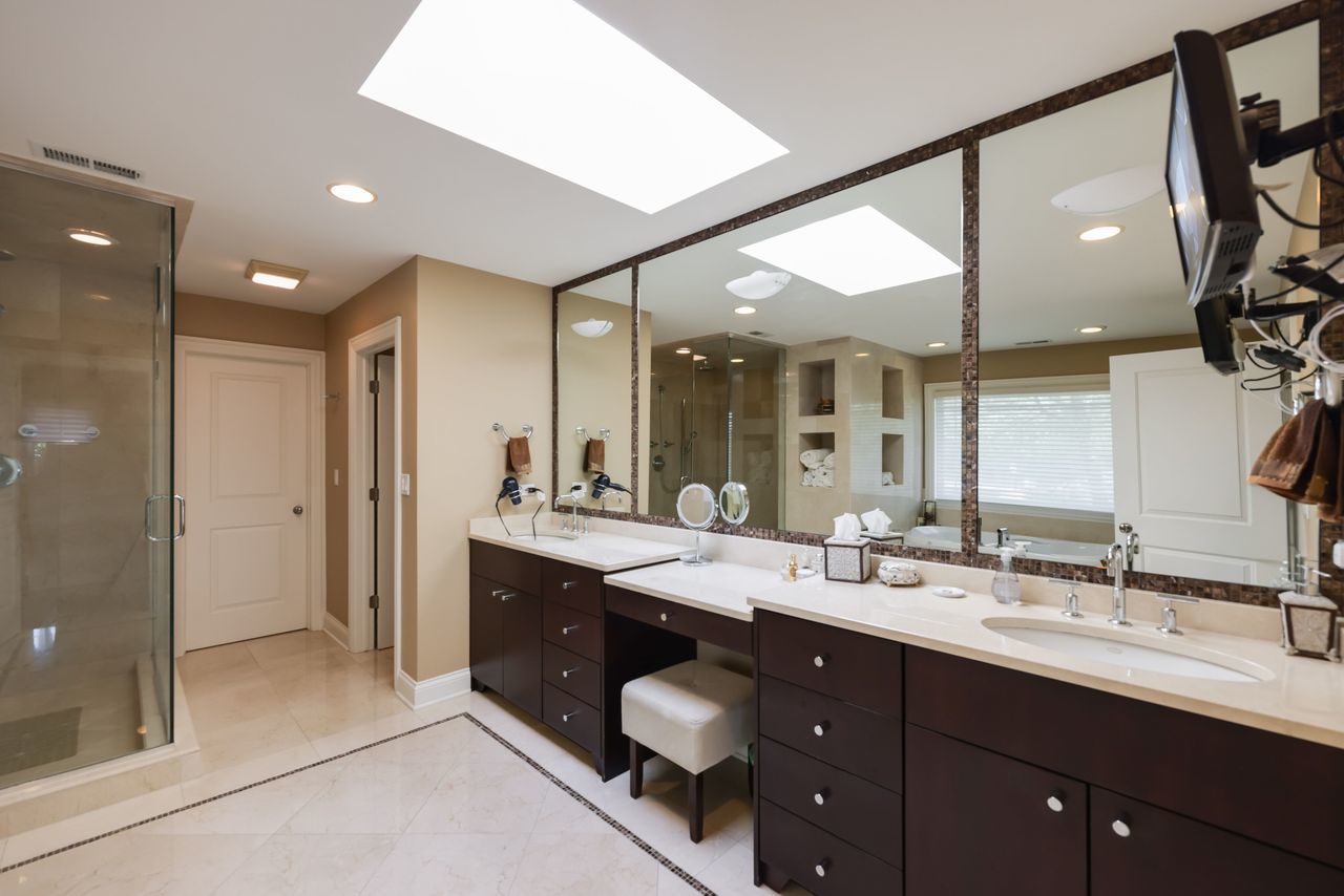 4315 Suffield Court