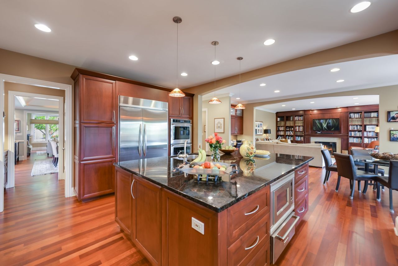 4315 Suffield Court