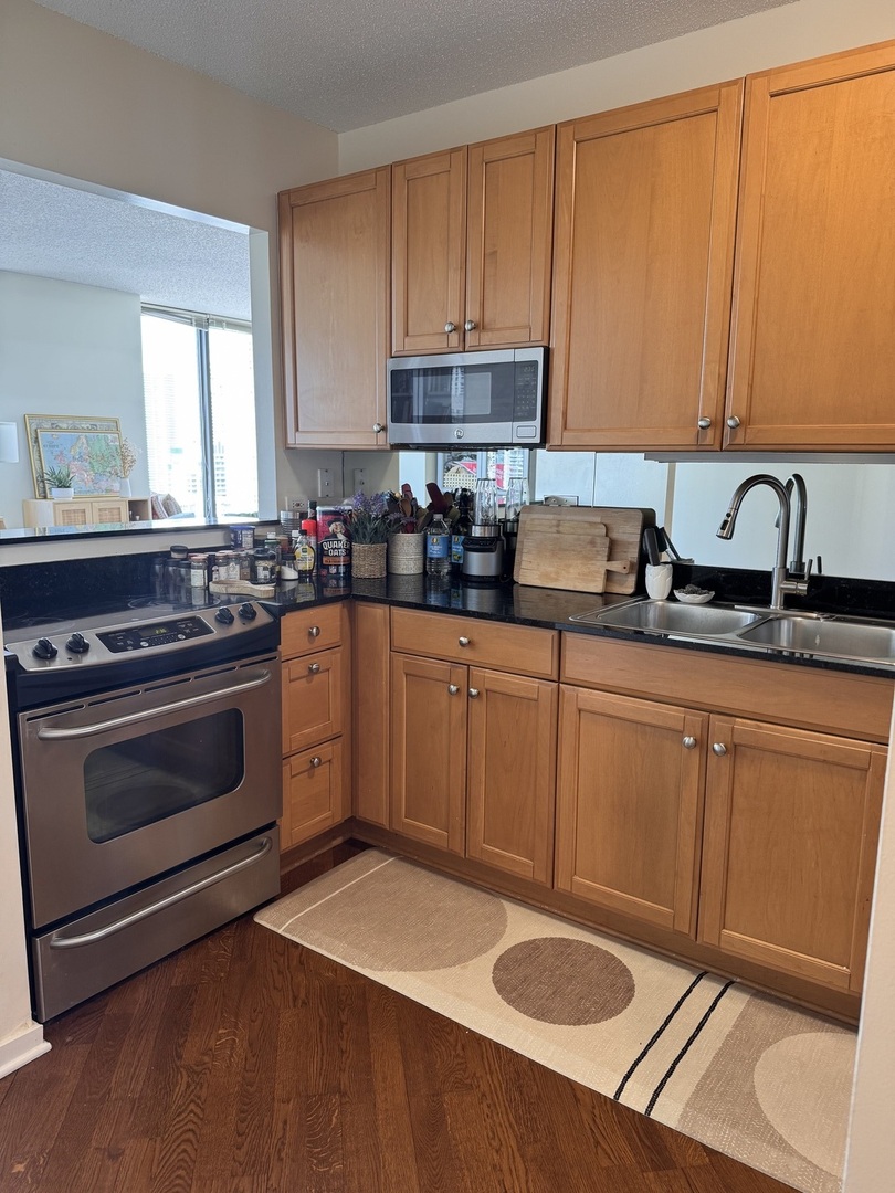 400 N La Salle Drive Unit: 3001