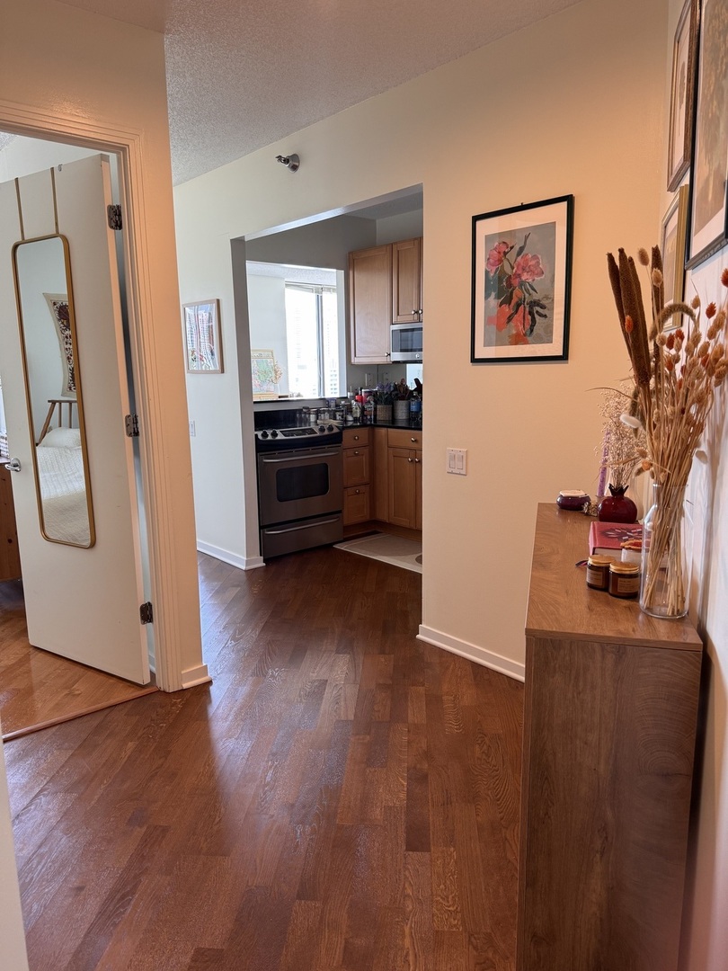 400 N La Salle Drive Unit: 3001