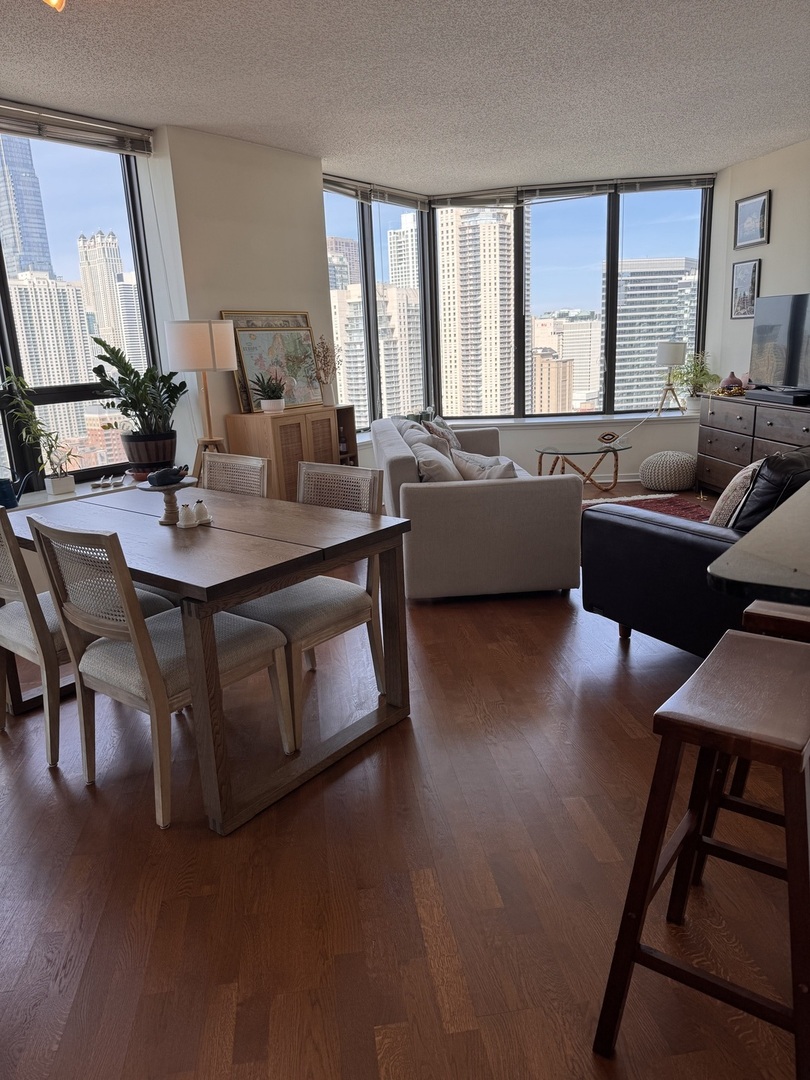 400 N La Salle Drive Unit: 3001