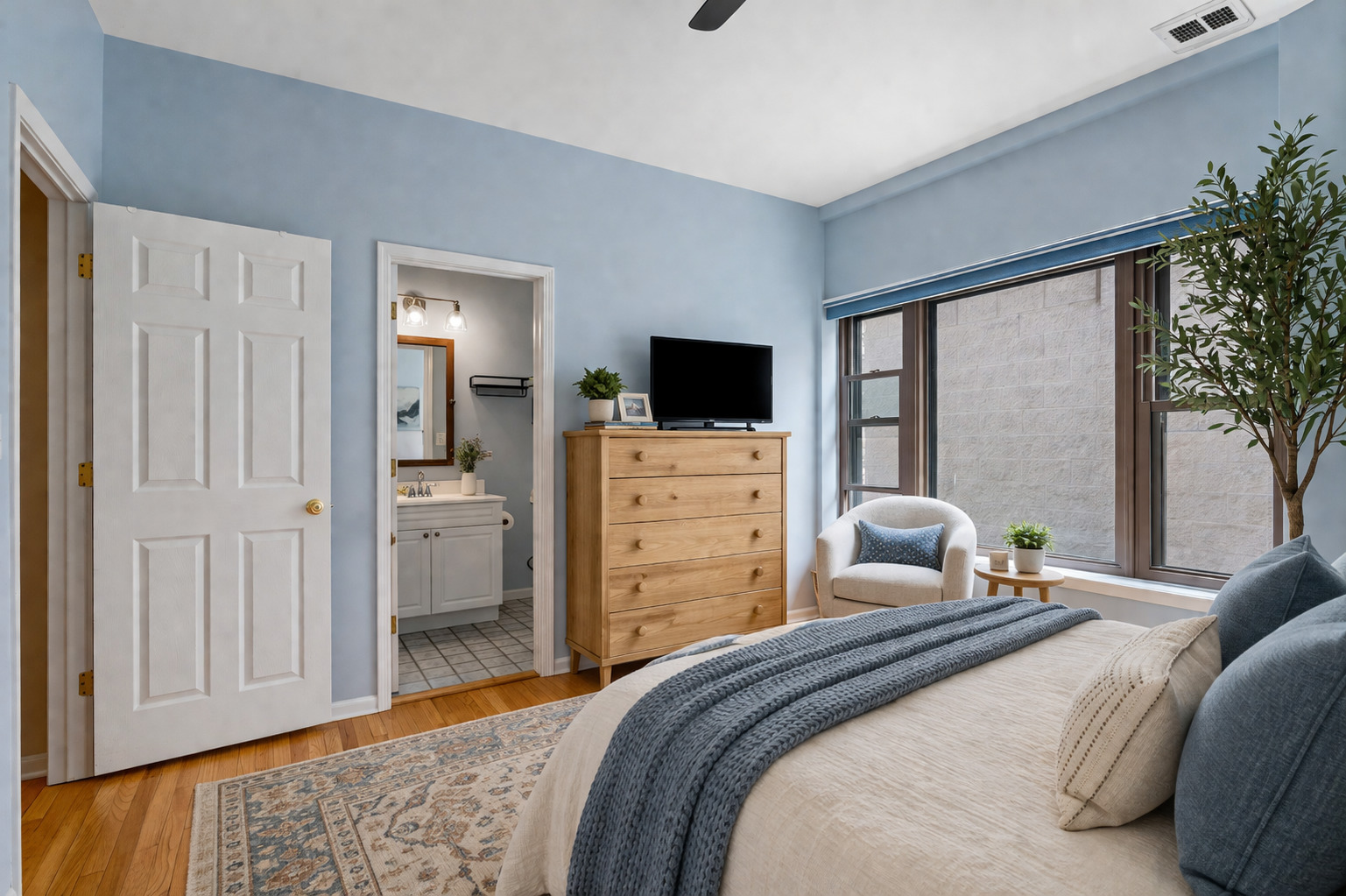 2705 N Campbell Avenue Unit: 3S