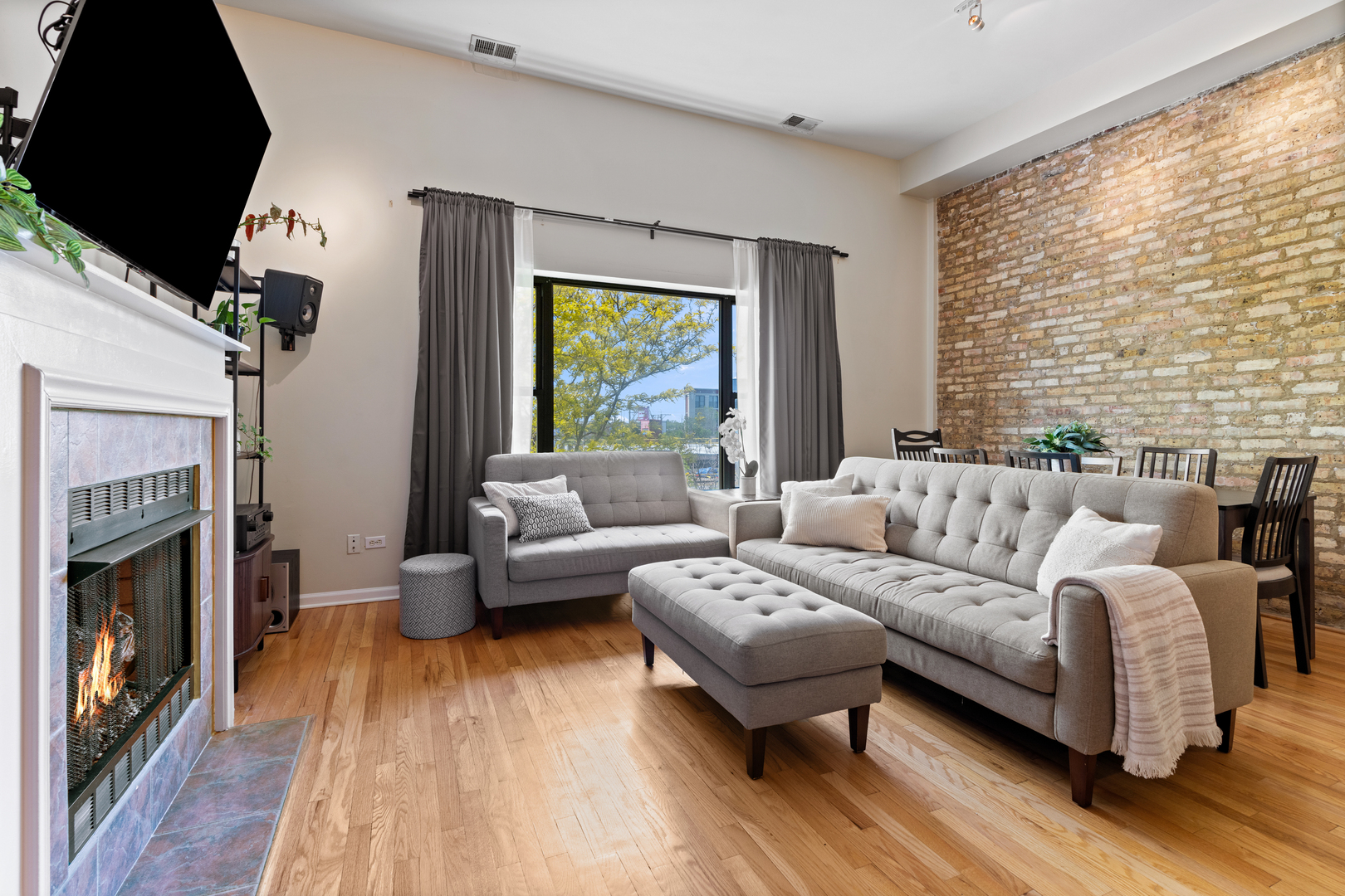 2705 N Campbell Avenue Unit: 3S