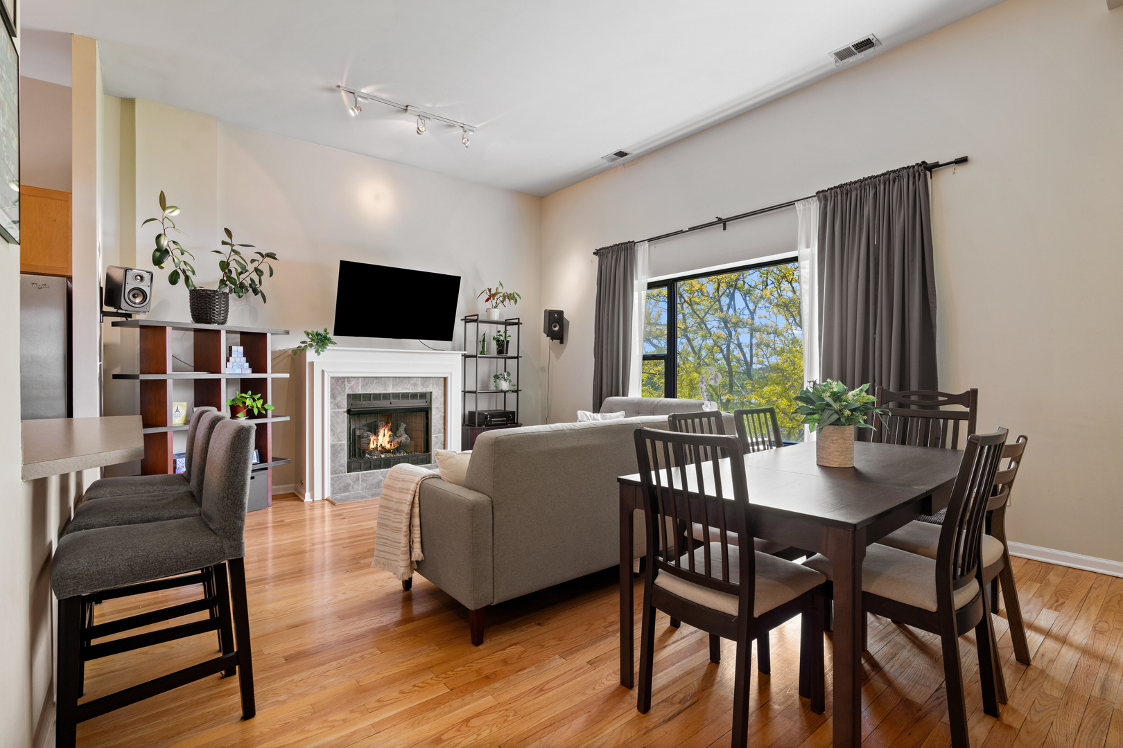 2705 N Campbell Avenue Unit: 3S