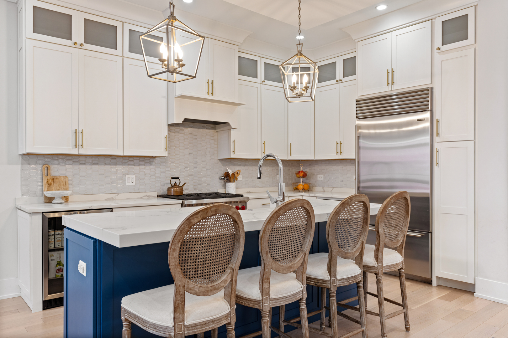 2112 W Haddon Avenue Unit: 1