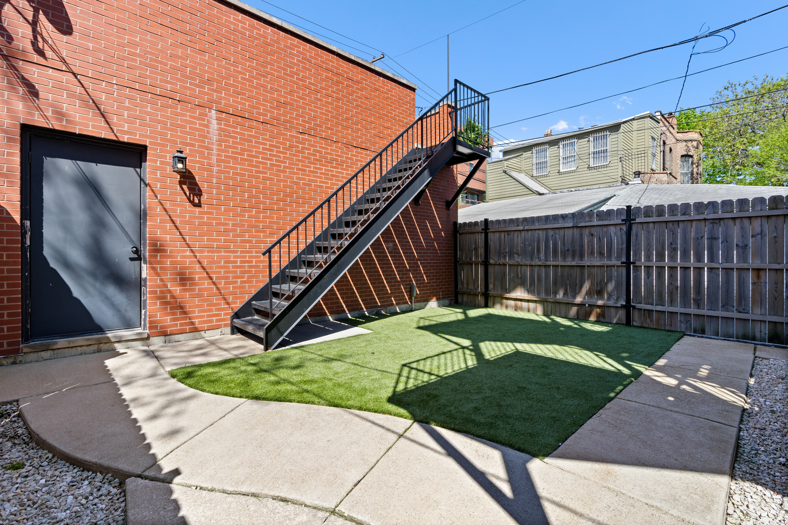 2112 W Haddon Avenue Unit: 1