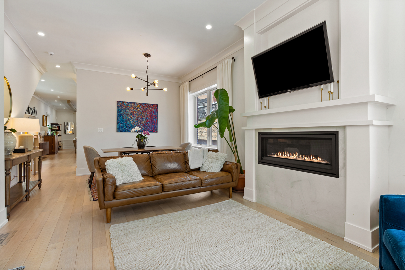 2112 W Haddon Avenue Unit: 1
