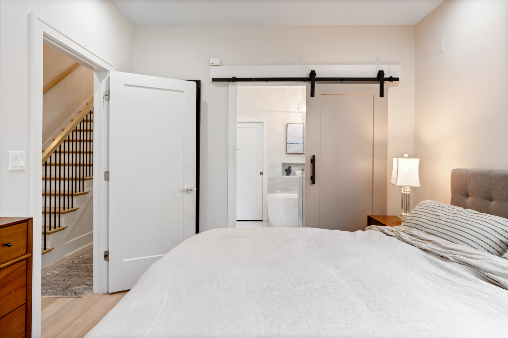 2112 W Haddon Avenue Unit: 1