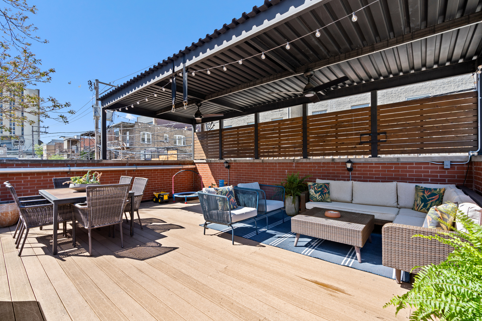 2112 W Haddon Avenue Unit: 1