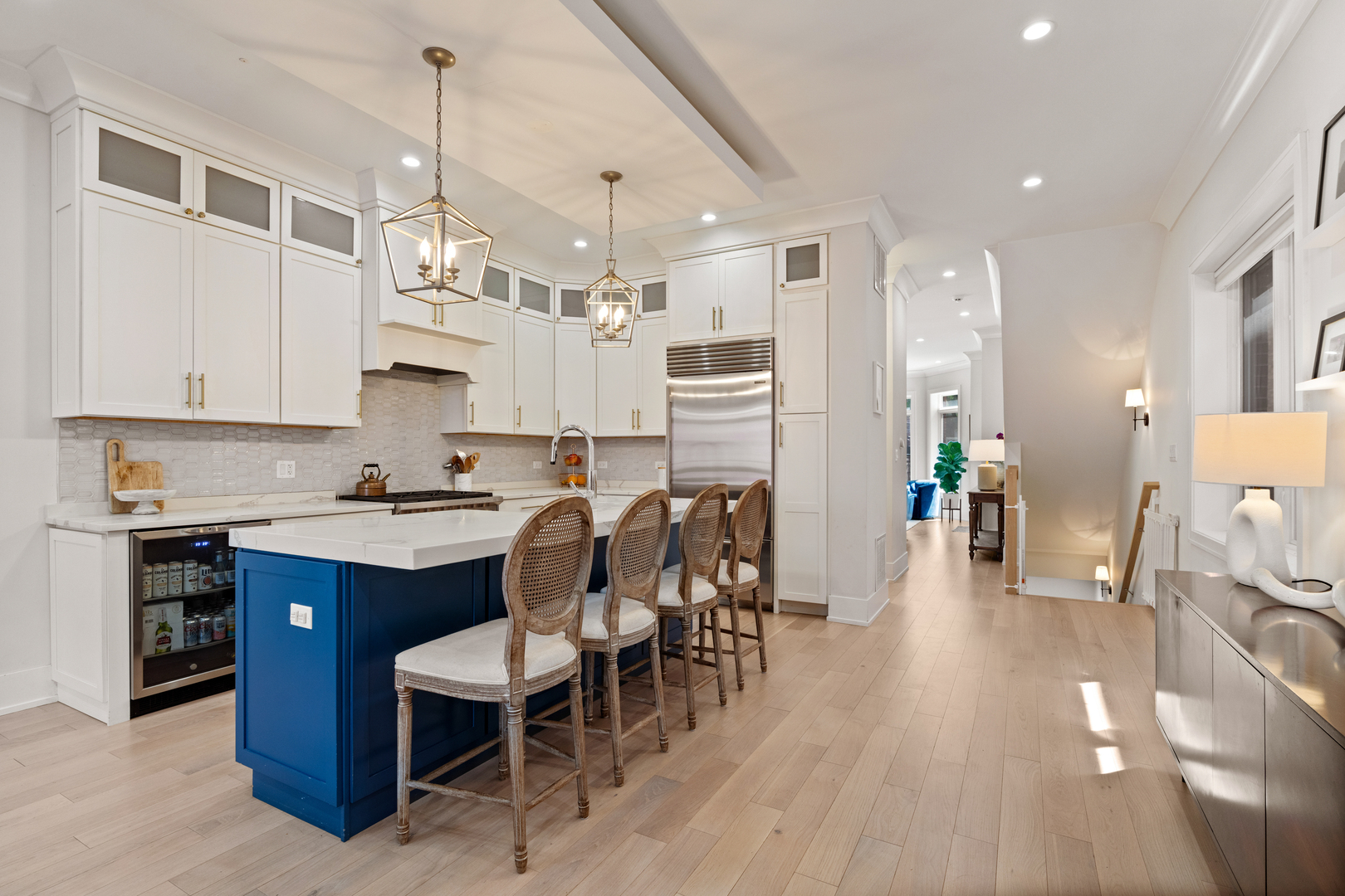 2112 W Haddon Avenue Unit: 1