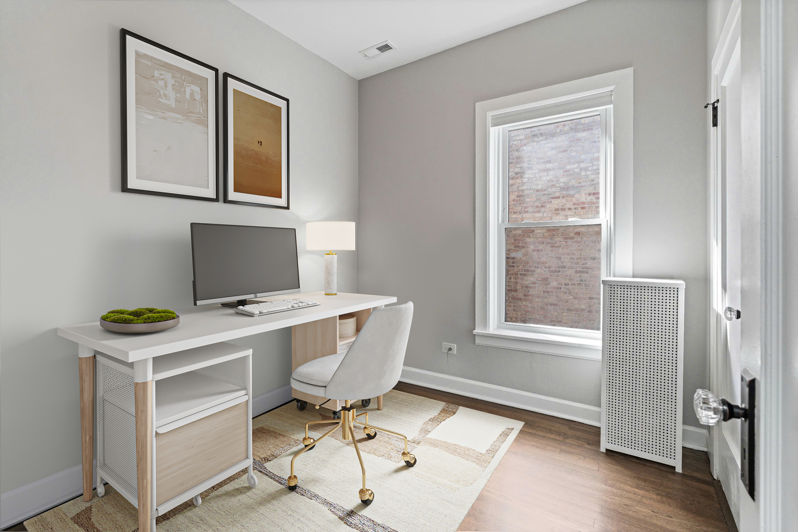 922 W Carmen Avenue Unit: 3W