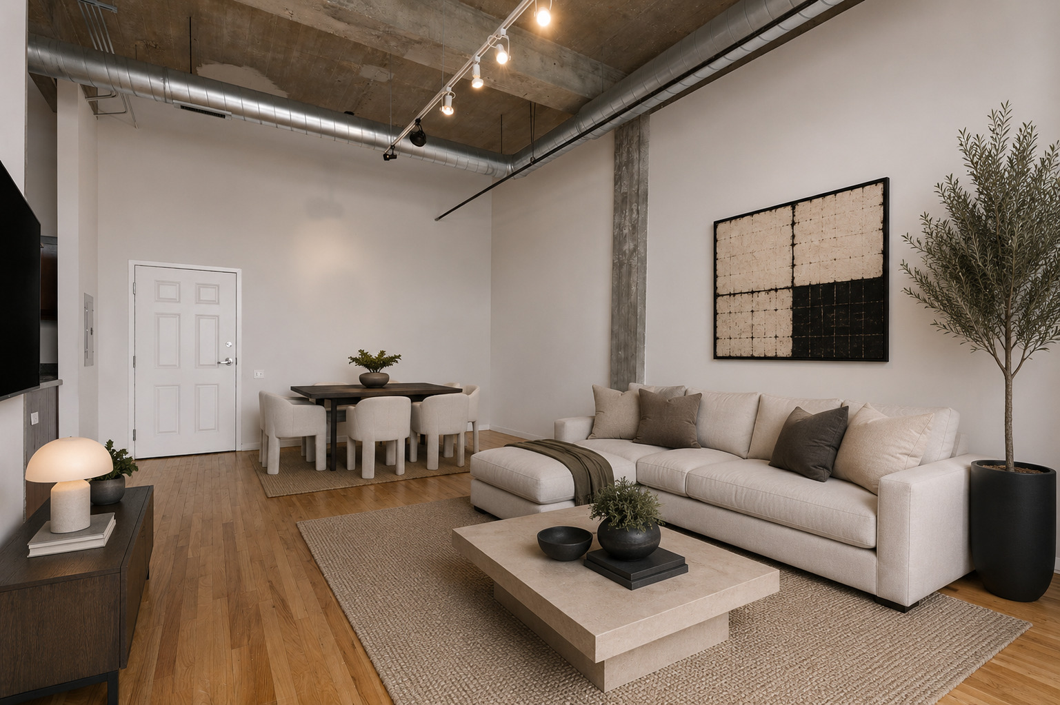 1820 N SPAULDING Avenue Unit: 208