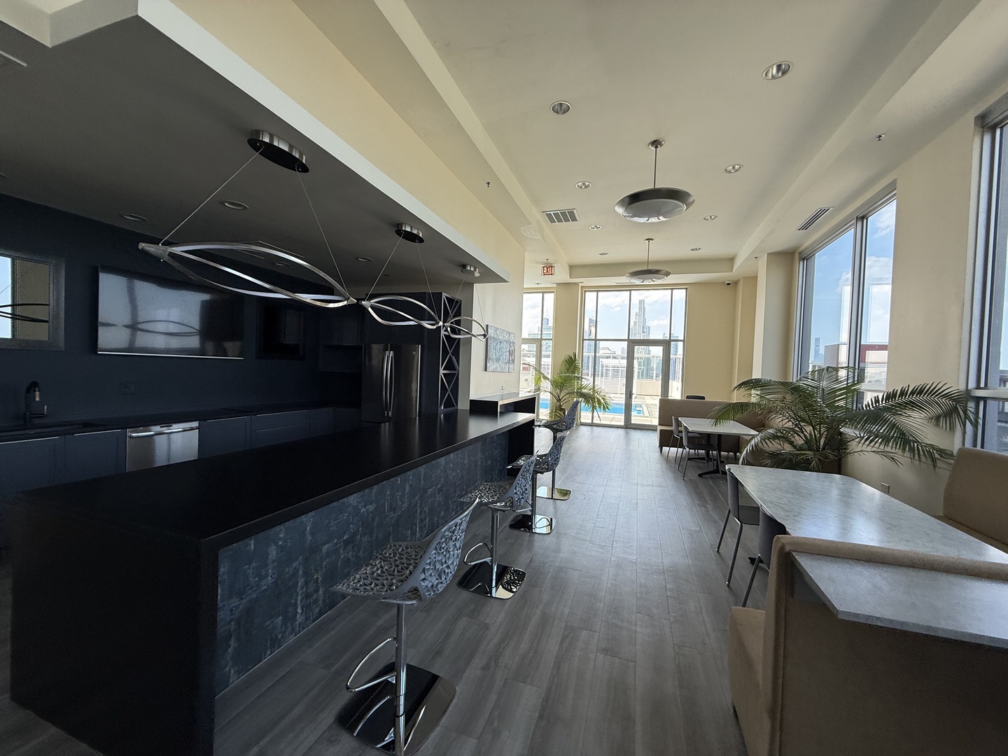 1841 S Calumet Avenue Unit: 2010