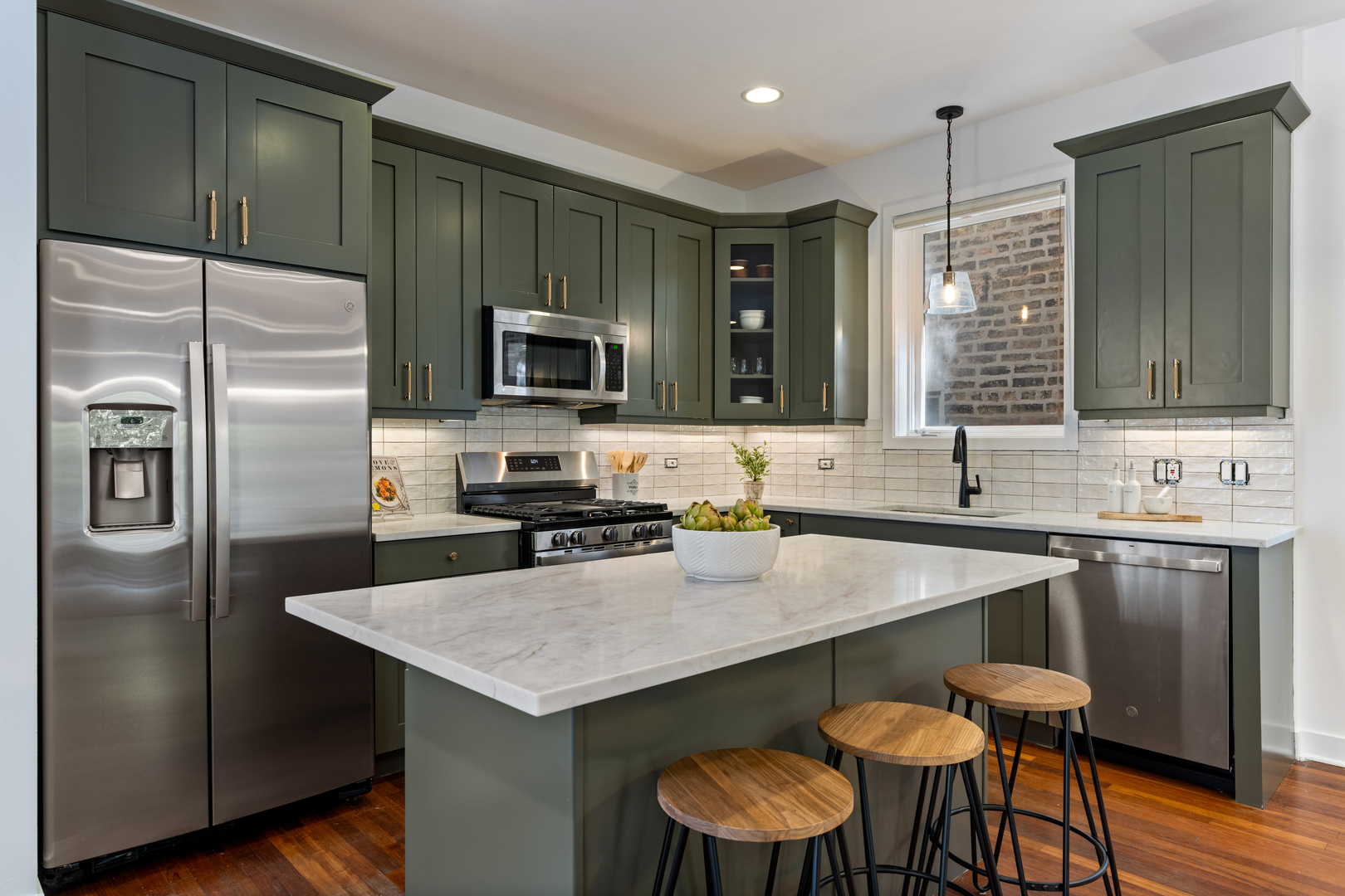 1061 N Marshfield Avenue Unit: 1