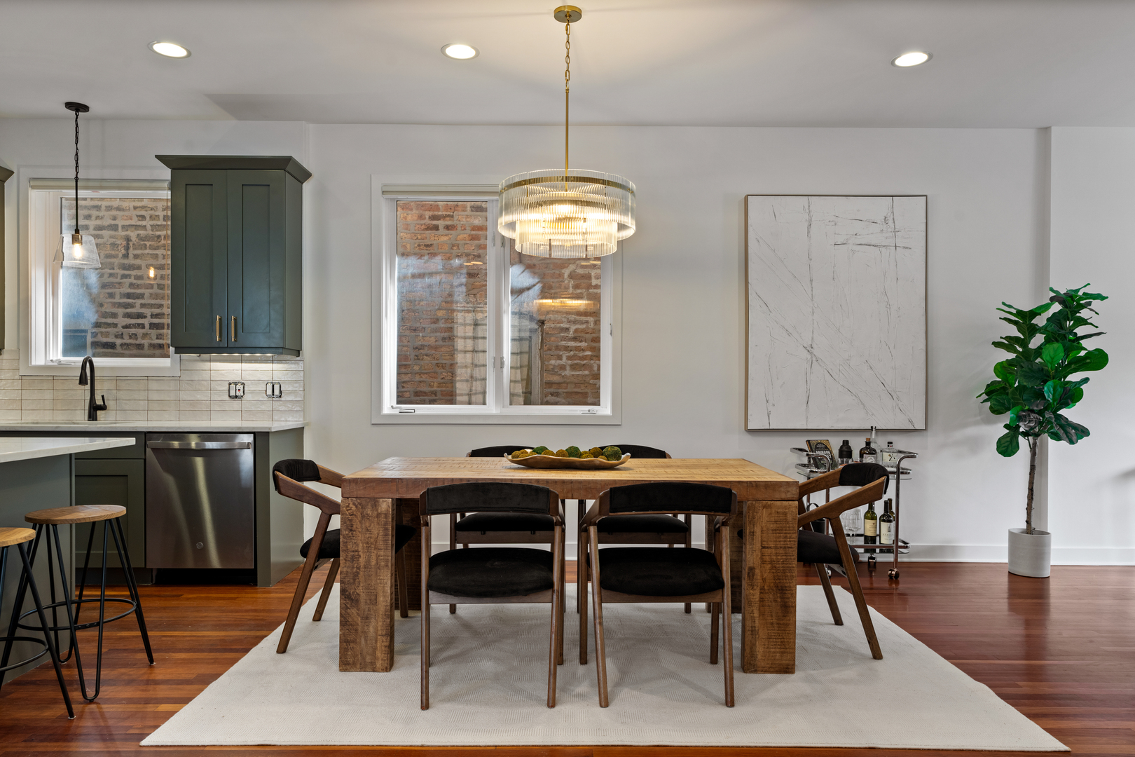 1061 N Marshfield Avenue Unit: 1