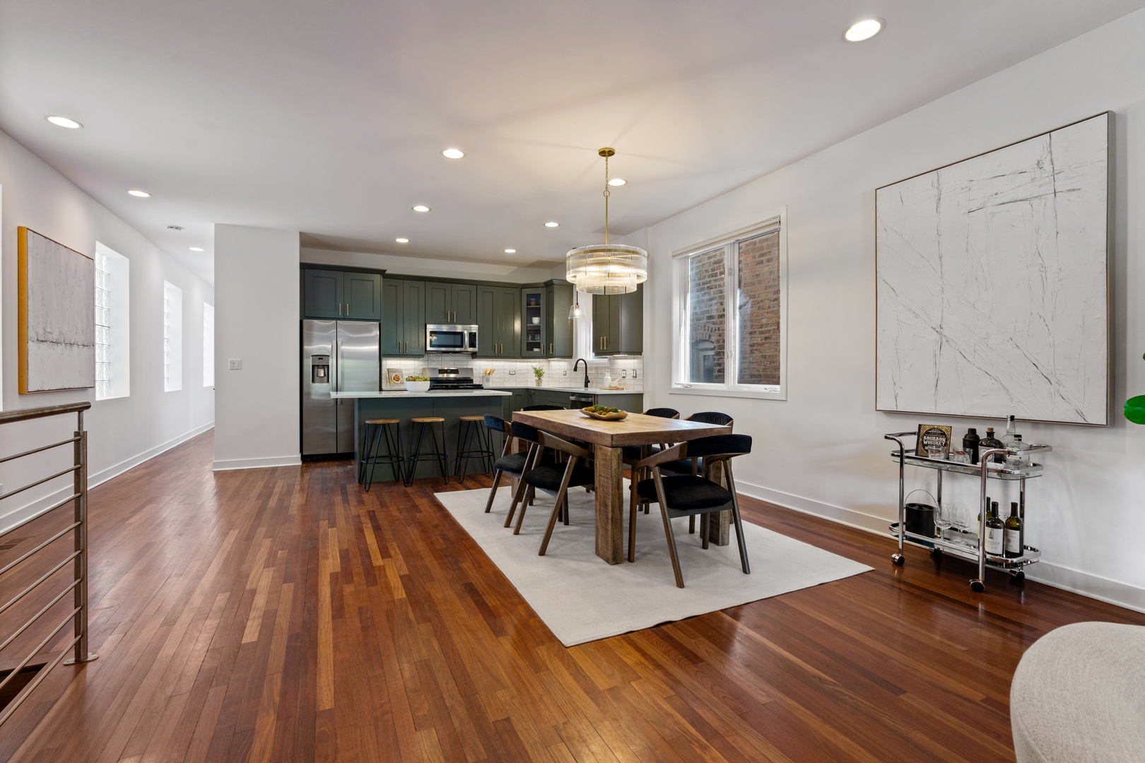 1061 N Marshfield Avenue Unit: 1