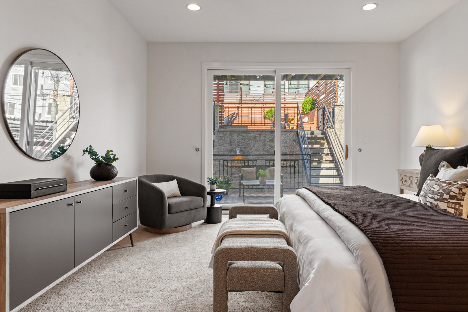 1061 N Marshfield Avenue Unit: 1