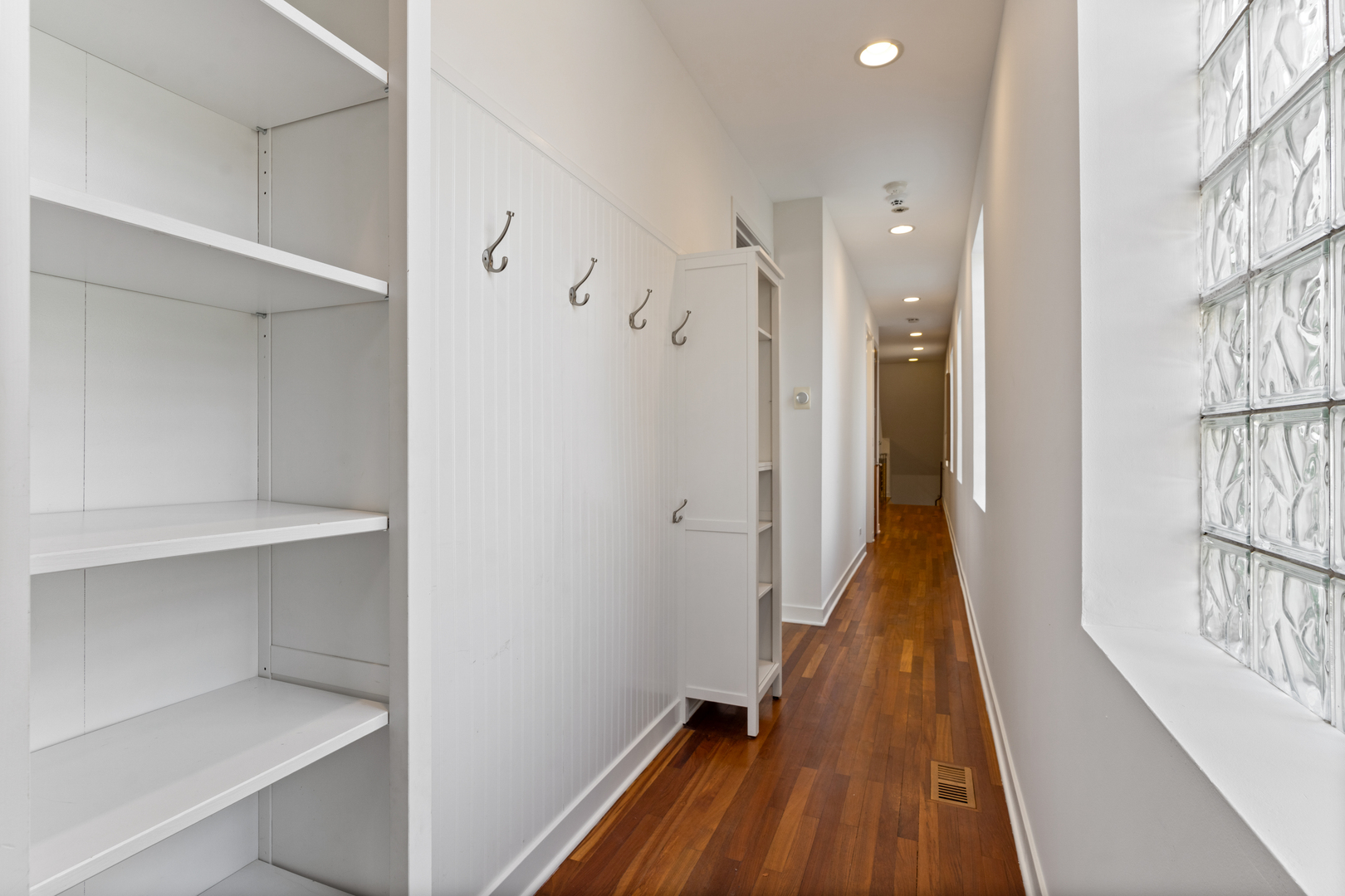 1061 N Marshfield Avenue Unit: 1