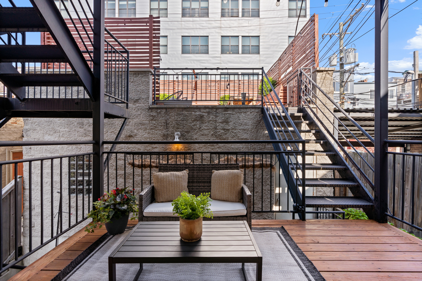 1061 N Marshfield Avenue Unit: 1