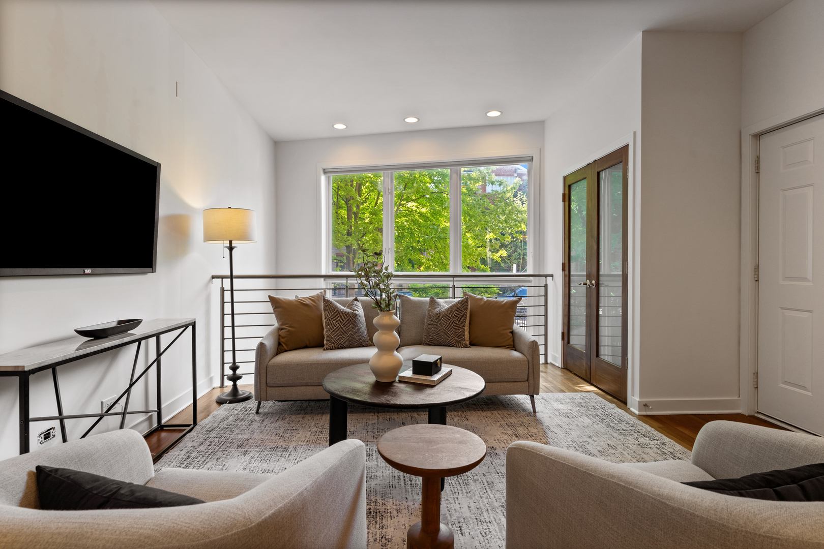 1061 N Marshfield Avenue Unit: 1