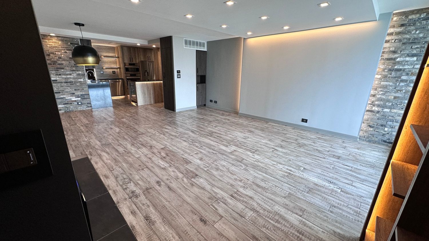 6033 N Sheridan Road Unit: 20H