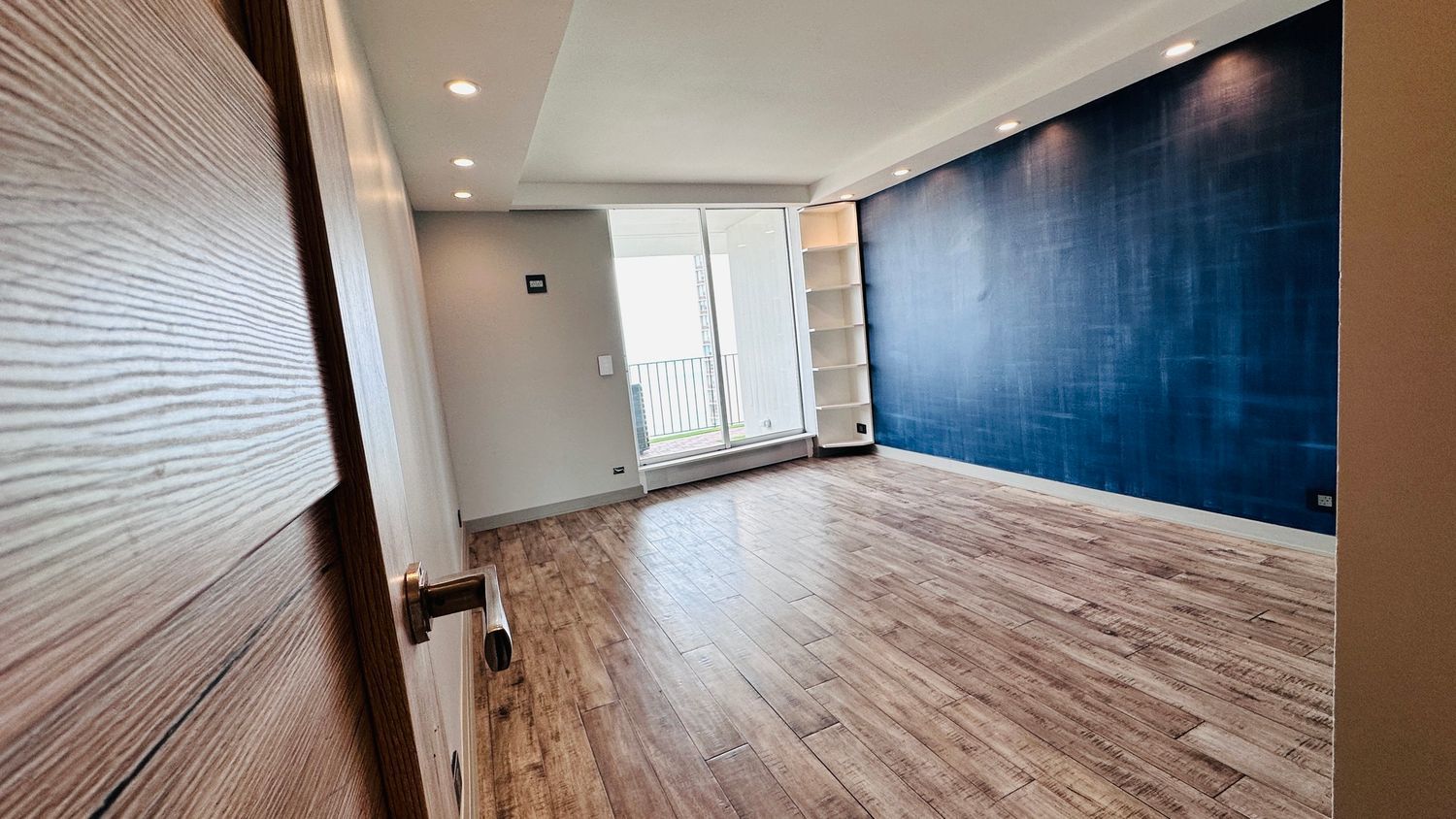 6033 N Sheridan Road Unit: 20H
