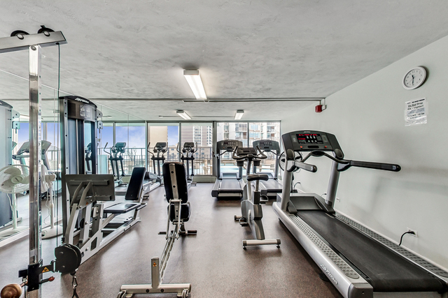 6033 N Sheridan Road Unit: 20H