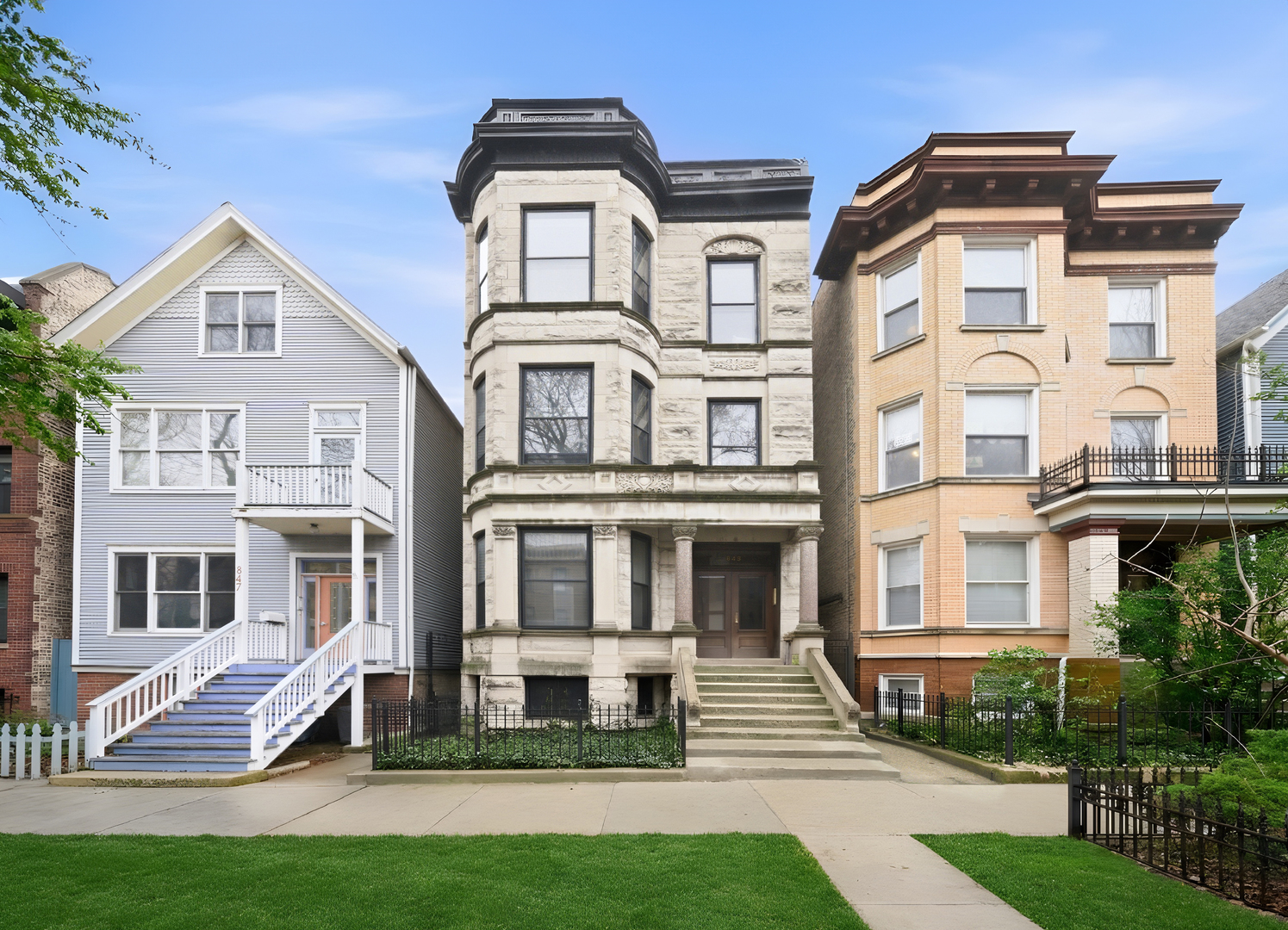 849 W NEWPORT Avenue Unit: 3