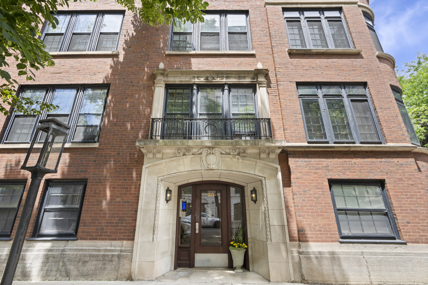 510 W Surf Street Unit: 3