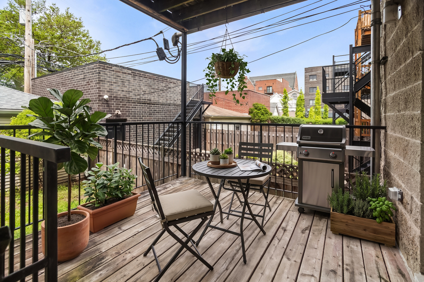 3928 N GREENVIEW Avenue Unit: 1