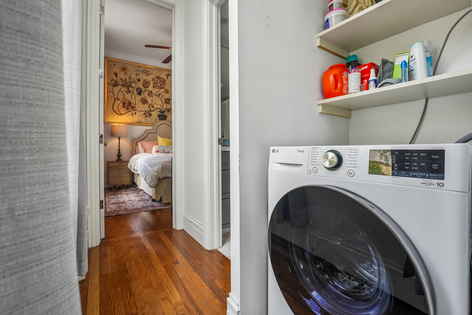 223 W Wisconsin Street Unit: 2B