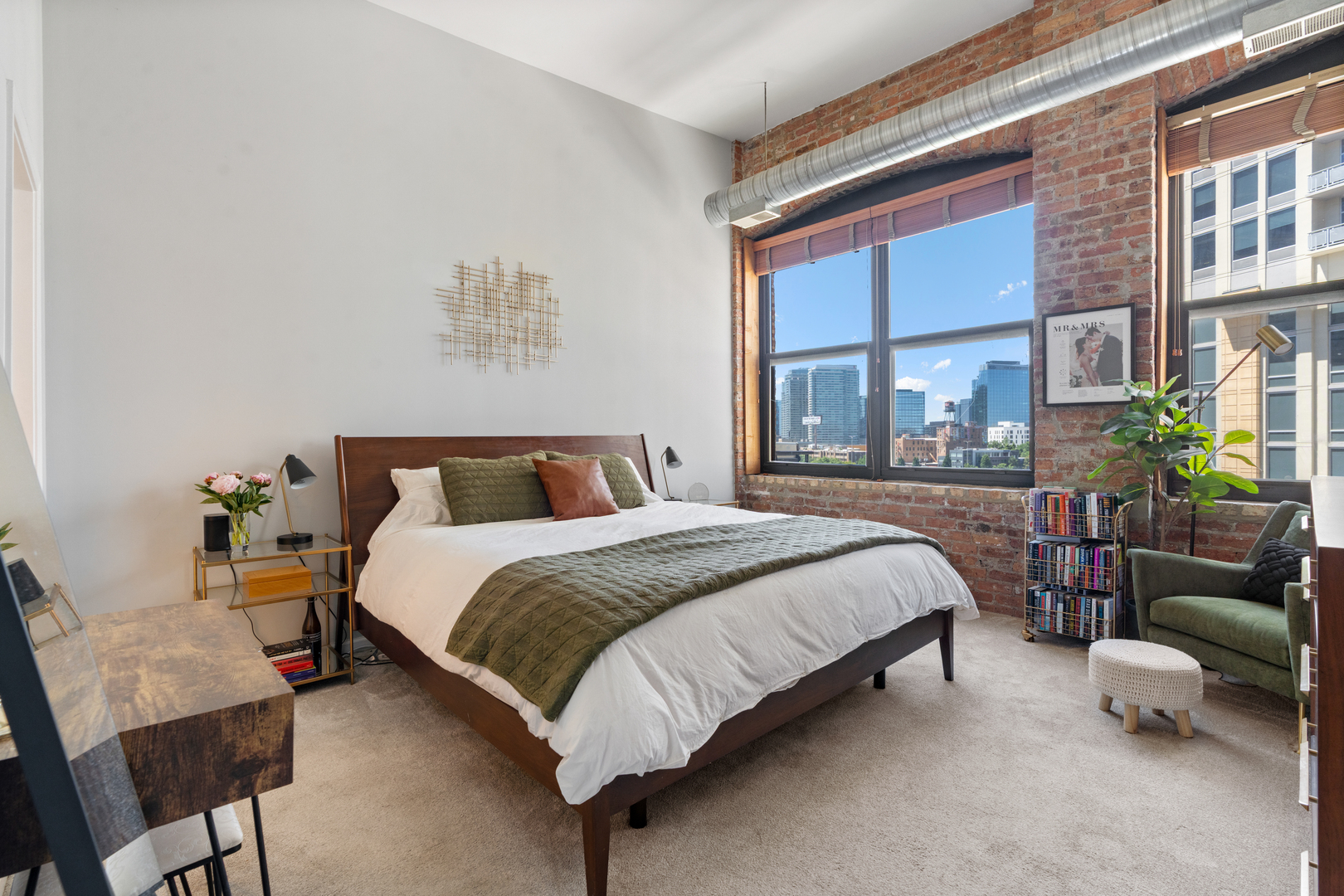 520 W Huron Street Unit: 620