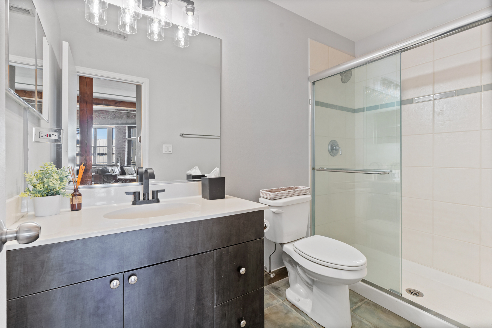 520 W Huron Street Unit: 620