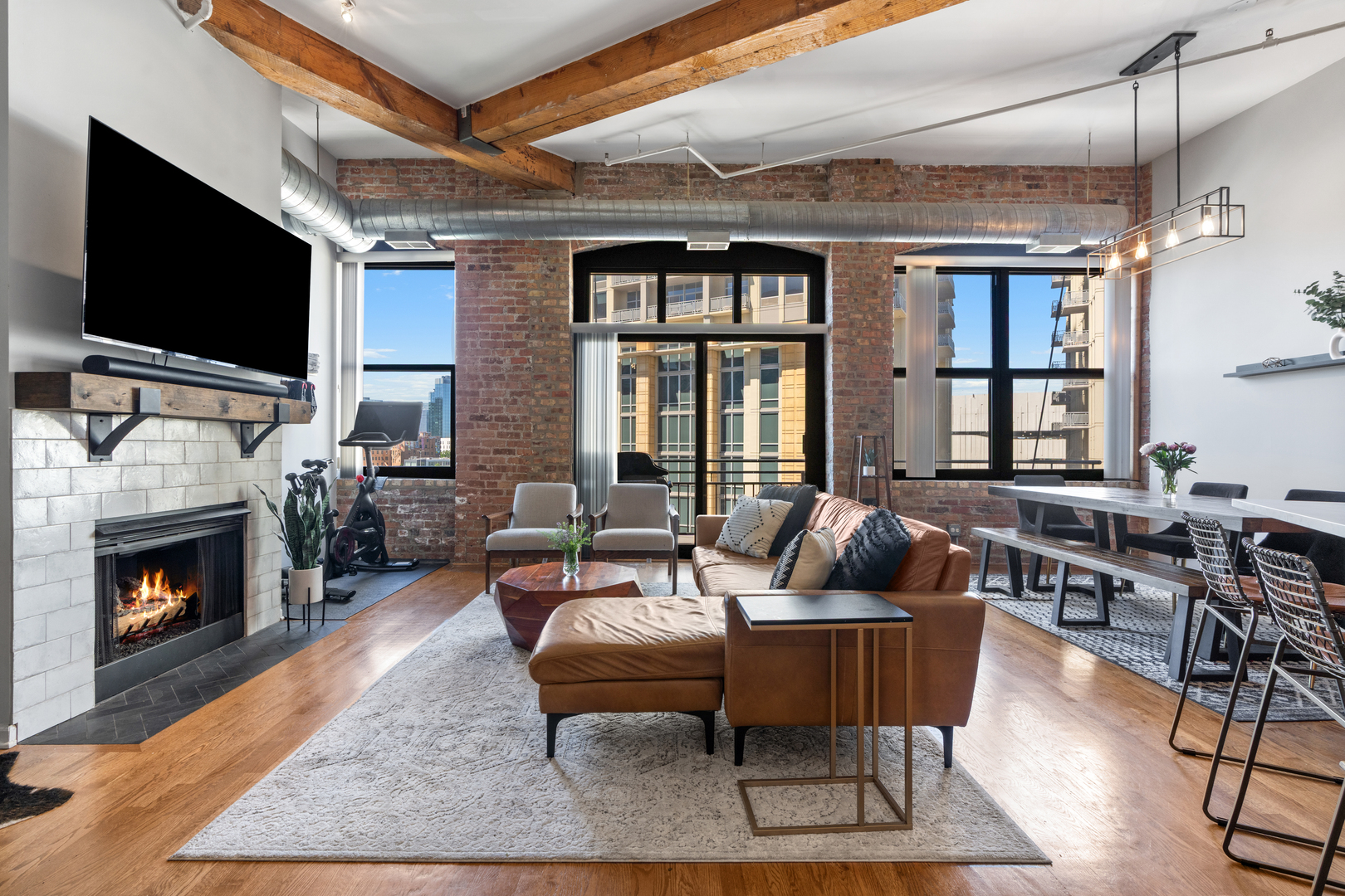520 W Huron Street Unit: 620