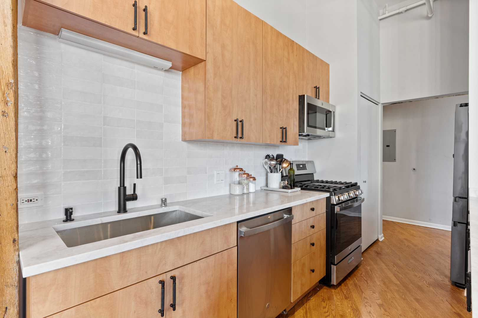 520 W Huron Street Unit: 620
