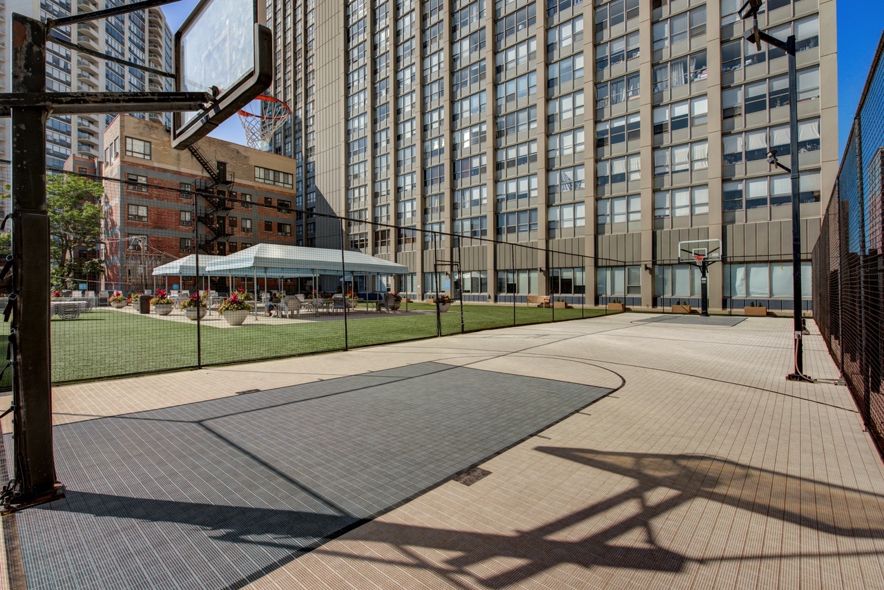 655 W Irving Park Road Unit: 1502