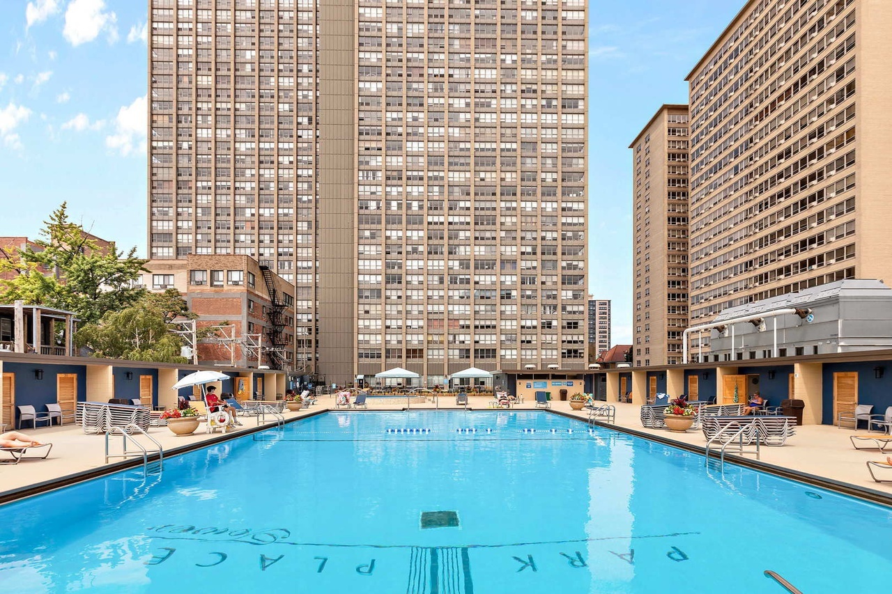655 W Irving Park Road Unit: 1502