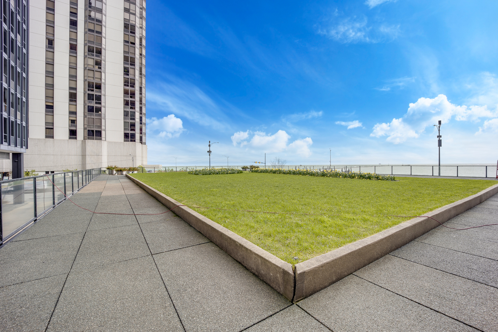900 N Lake Shore Drive Unit: 1706