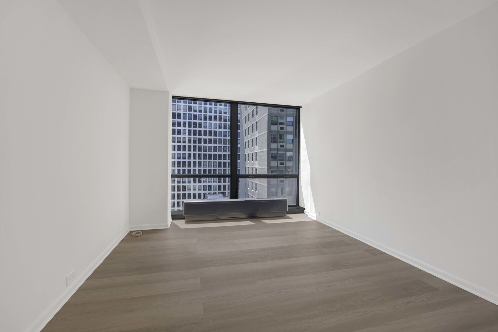 900 N Lake Shore Drive Unit: 1706
